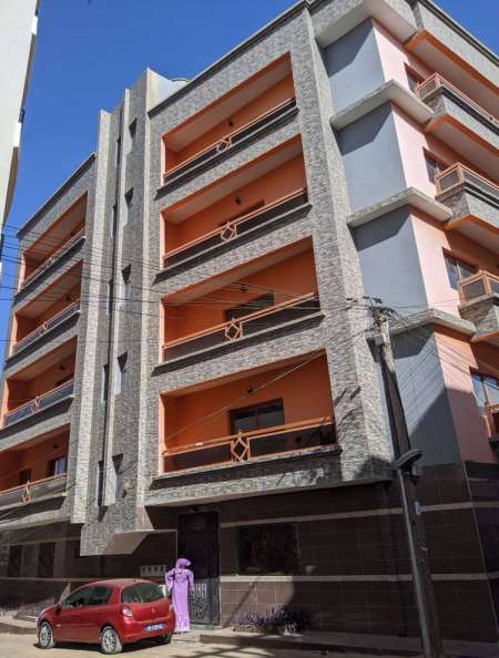 Immeuble r+4 à vendre sipress 2