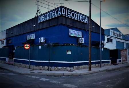 Cède discothèque 90 crédit vendeur. Espagne