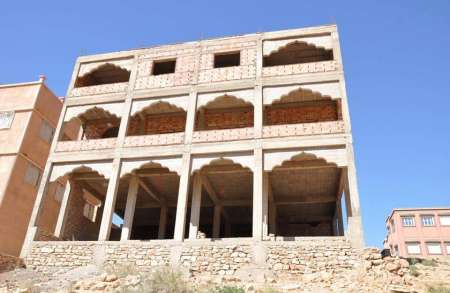 Vente d un hotel en construction a Tinghir