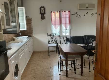 SIX-FOURS LOCATION T2 MEUBLÉ BAS DE VILLA