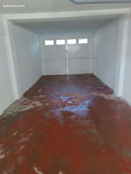 location grand garage de 30